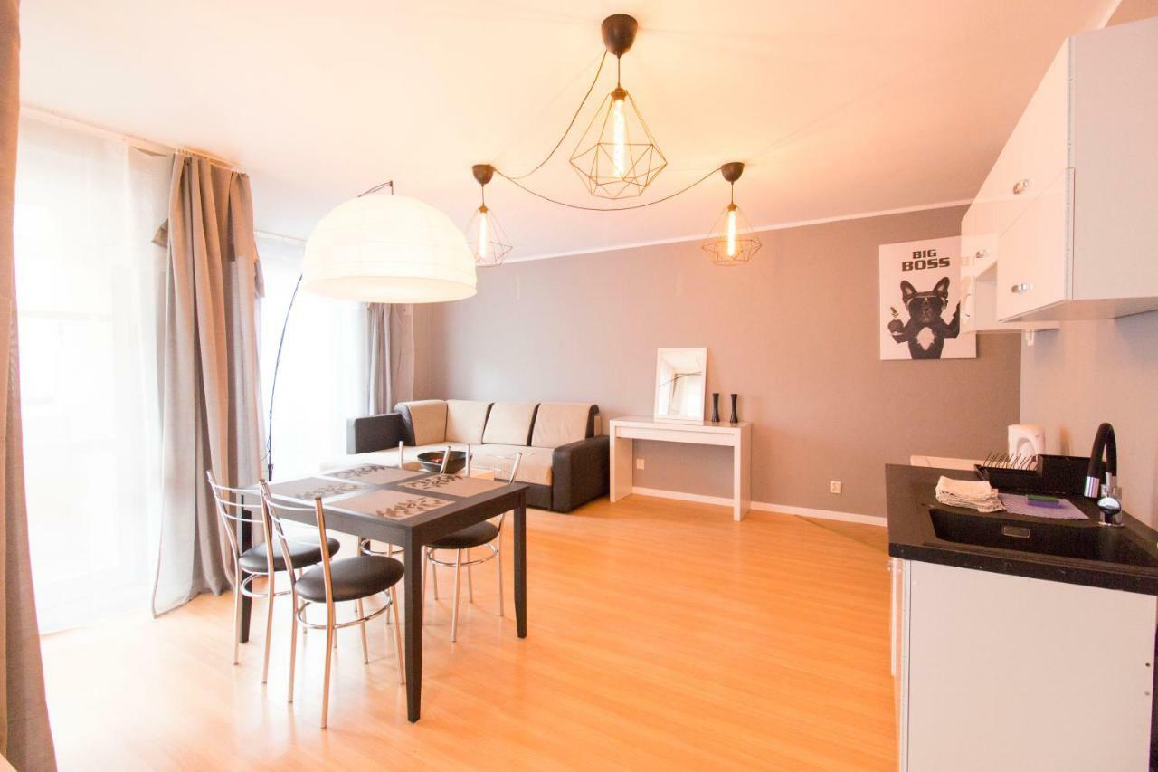 فروتسواف Wroclove Apartments Self Check-In المظهر الخارجي الصورة